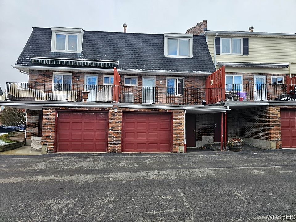 1st image of 9 Stoneledge Ct