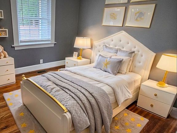 4th image of 1518 Anderson St NW #1518