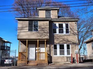 27-29 Kenneth St, Lawrence, MA 01843