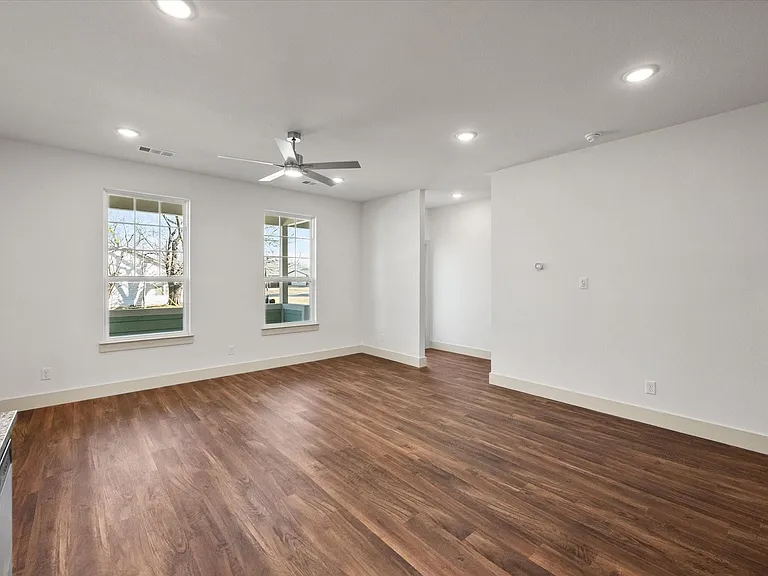 506 E Kimball St #2 — Photo 14