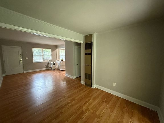 5th image of 1617A Fulton Ave