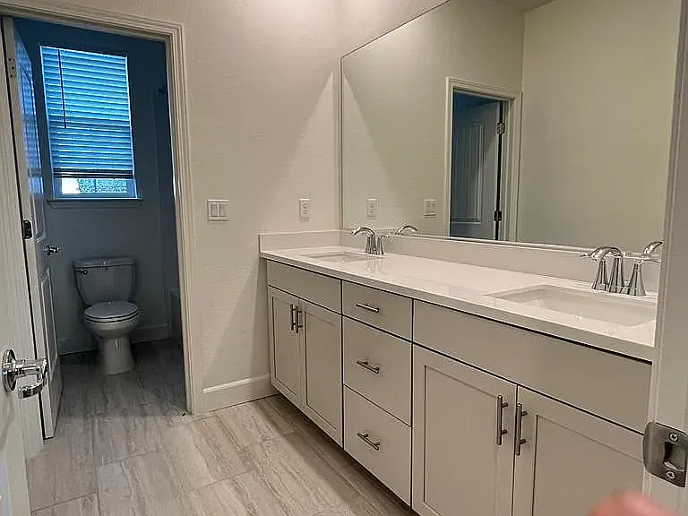 BathRoom2
