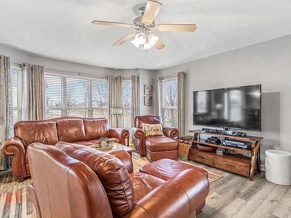 4th image of 200 Shady Rock Ln
