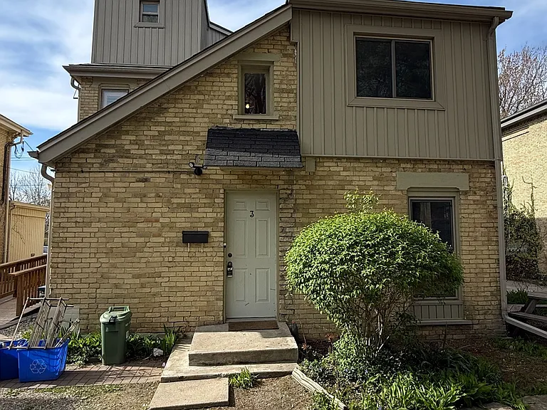 359 Princess Ave #3 — Photo 2