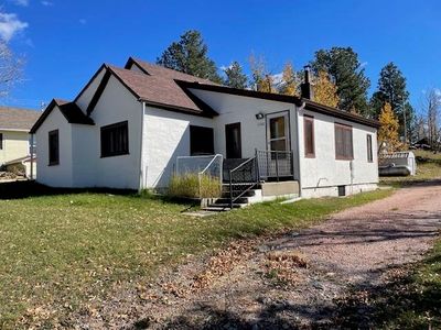 1142 Montgomery St, Custer, SD, 57730