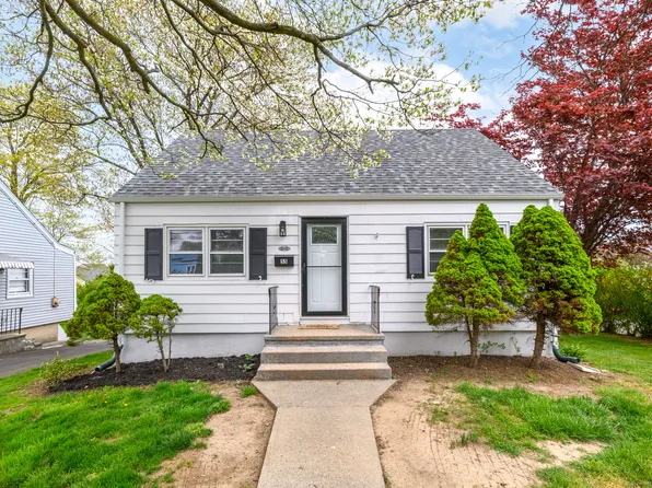 55 Walter Avenue, Norwalk, CT 06851