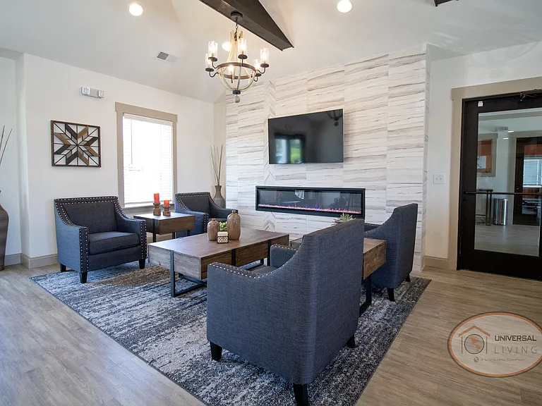 Clubhouse Lounge