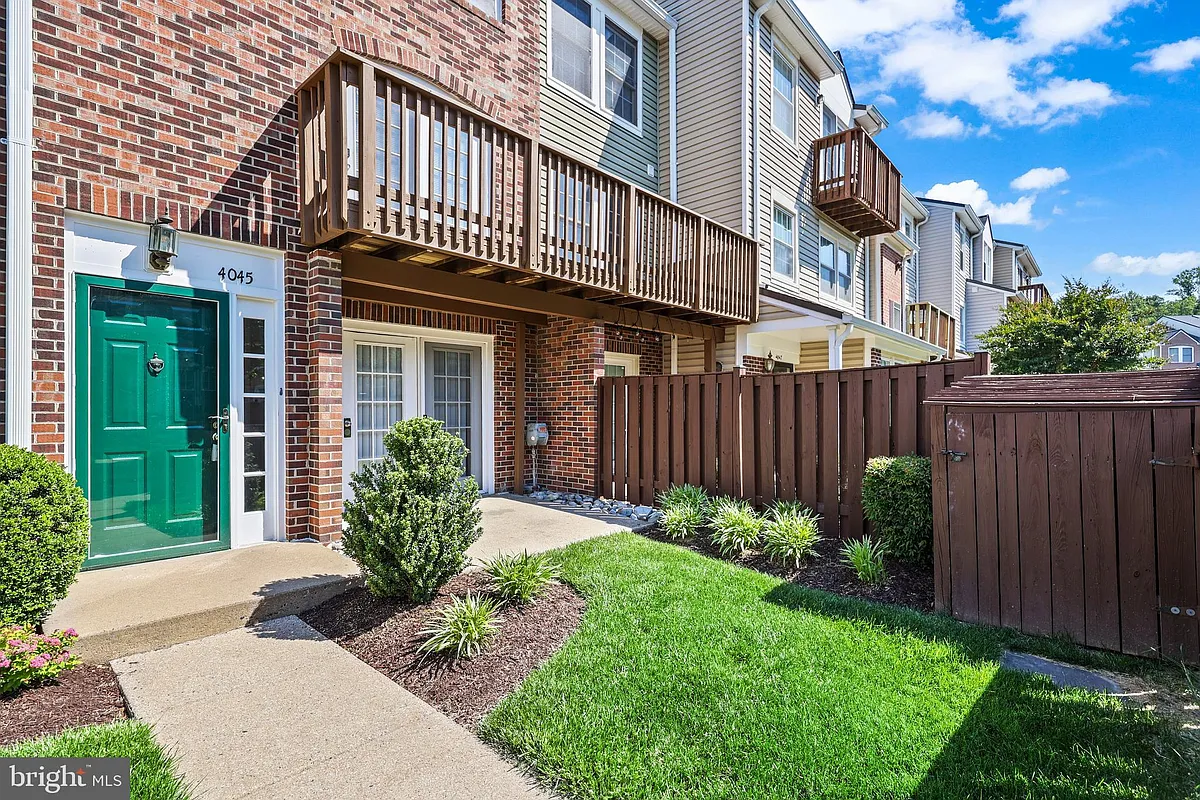 Building Photo - 4045 Chetham Way