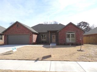 3401 SW Briar Creek Ave, Bentonville, AR 72712