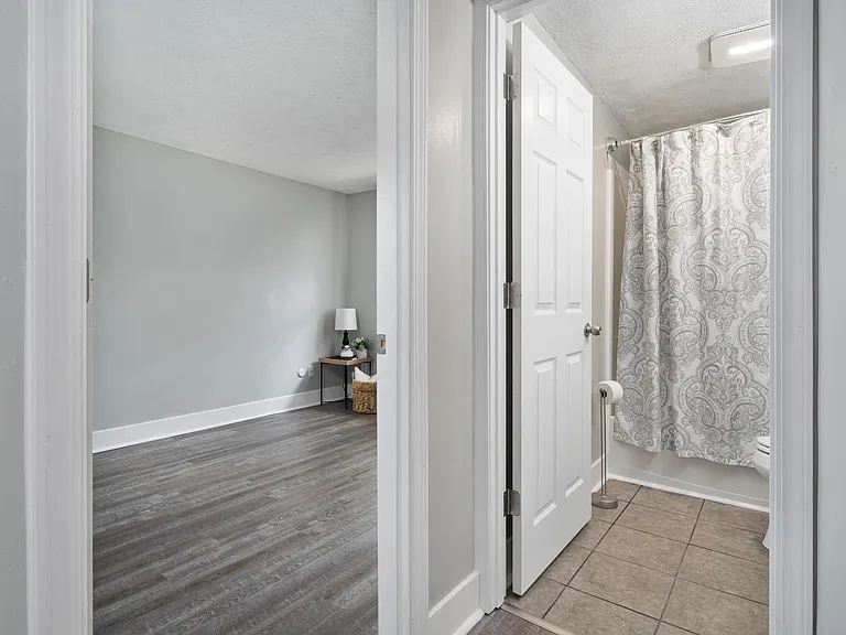2164 Laurelwood Dr — Photo 12