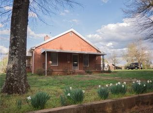 2673 Community Rd, Claremont, NC 28610