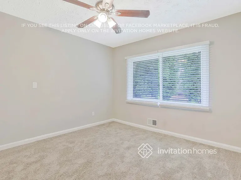 1958 Laurel Ln — Photo 14
