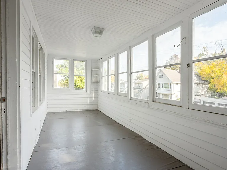 1554 Larchmont Rd #B — Photo 16