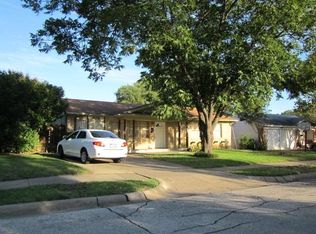 818 Rex Ln, Garland, TX 75040