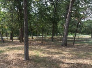 2520 Barnes Rd, Bryan, TX 77807