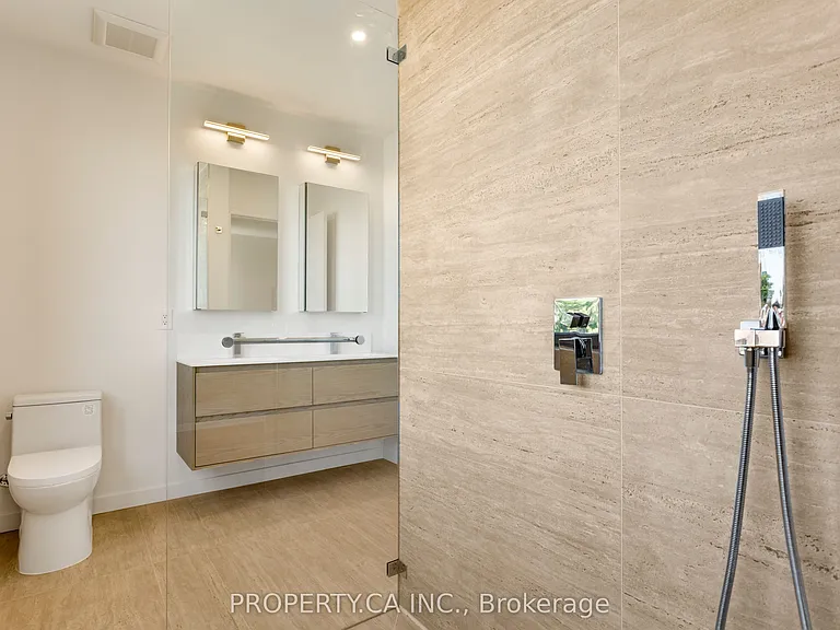 301 Keele St #3 — Photo 31