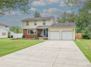 1946 Bedell Rd, Grand Island, NY 14072