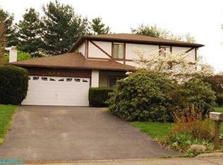 9987 Circle Dr W, Pickerington, OH 43147