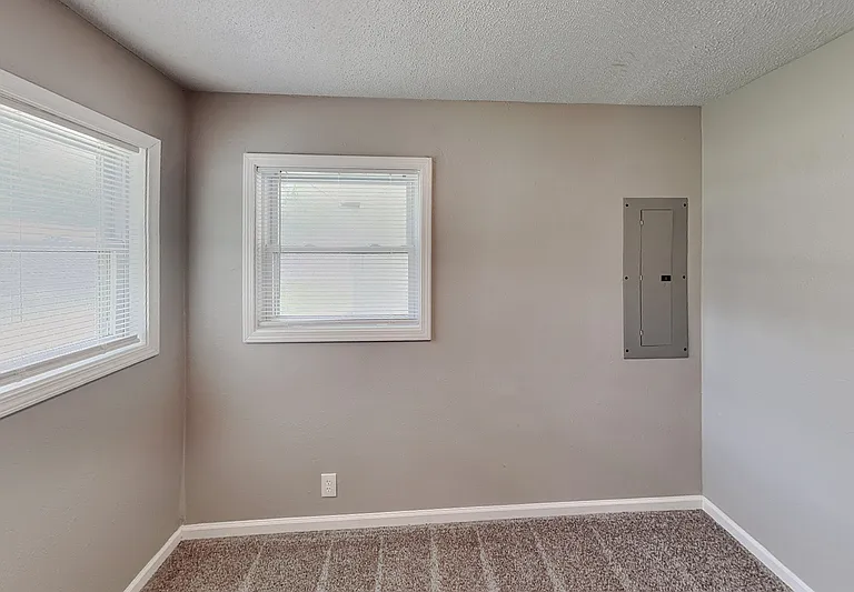 2604 E Murry St — Photo 10