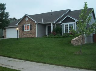 637 Nottingham Rd, Lawrence, KS 66049