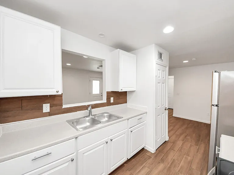 12068 Beechnut St #C — Photo 17