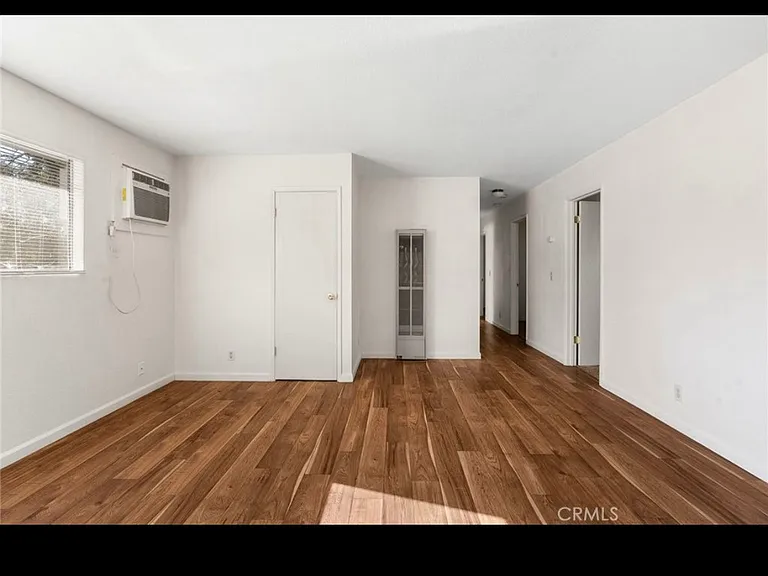 1444 Warner St #A/B — Photo 6