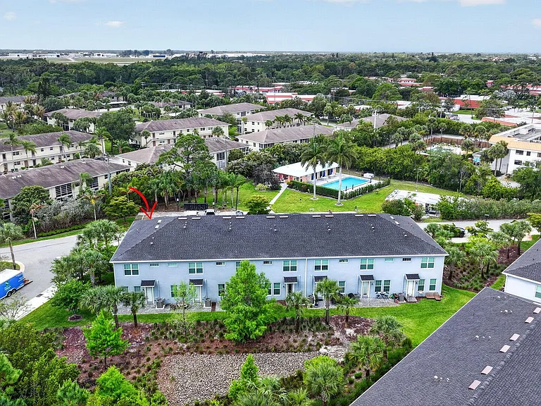 1887 SE Ocean Cove Way — Photo 53