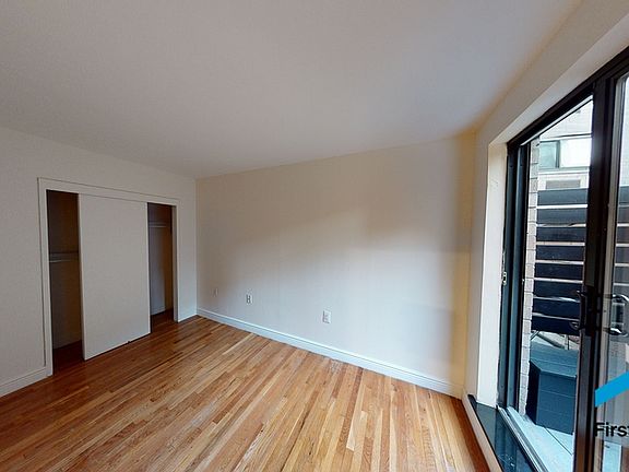 4th image of 50 Prince St APT 2B