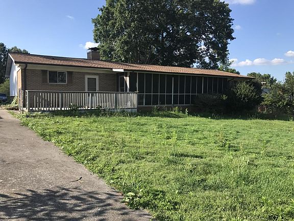 4th image of 2375 Skyview Dr