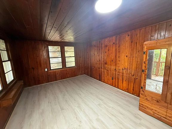 2nd image of 407 16th Ave S #1