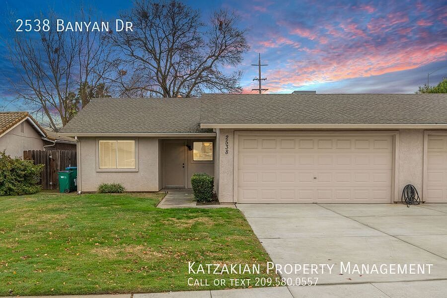 1st image of 2538 Banyan Dr