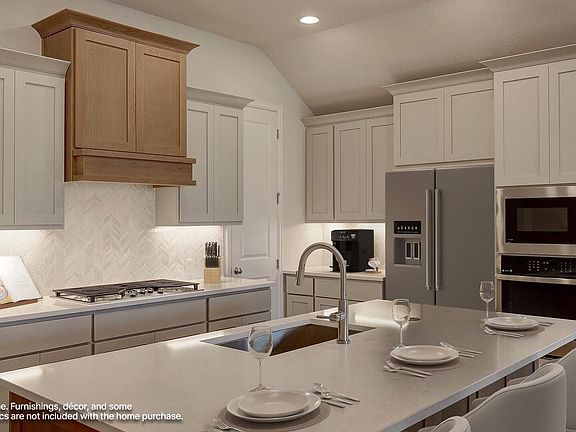 2nd image of 2923 Eagle Rise