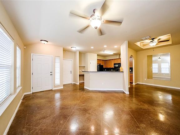 3rd image of 6642 Rhine Dr #A