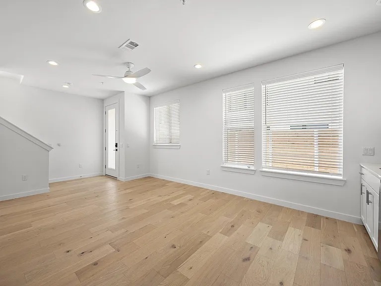 2200 McFly St #6102 — Photo 12