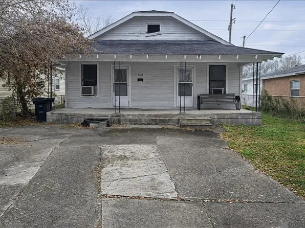 1142 Columbus Dunn Dr, Baton Rouge, LA 70802