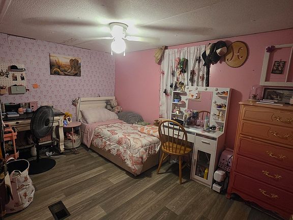 5th image of 800 Luna Rd