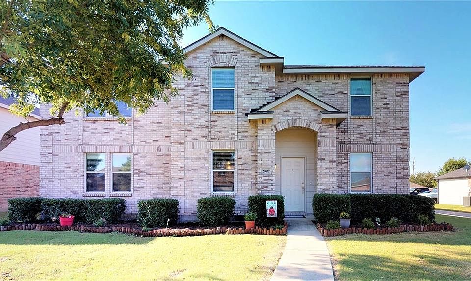 1st image of 2902 Reata Dr