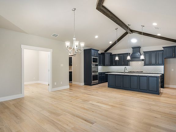 5th image of 2503 Nueva Way
