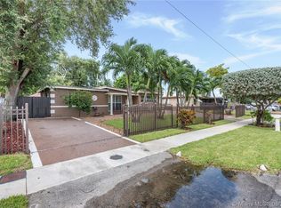 5606 SW 36th St, West Park, FL 33023