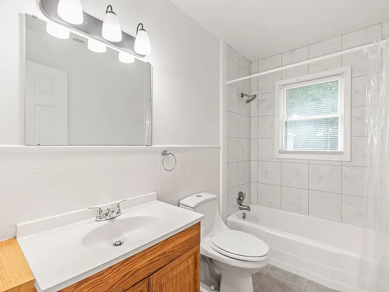 607 N Rocky River Rd — Photo 15