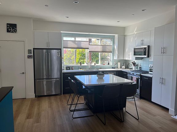 4th image of 2830 Polk Ave