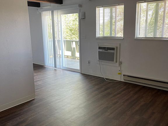 2nd image of 312 Mariposa St #0