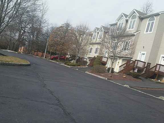 4th image of 168 Foltim Way