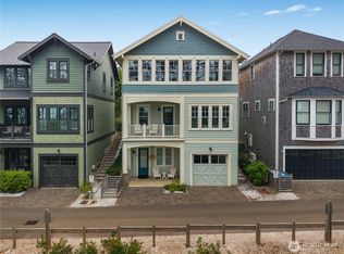 61 Seaside Lane, Pacific Beach, WA 98571