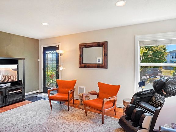 3rd image of 4519 N 14th Street
