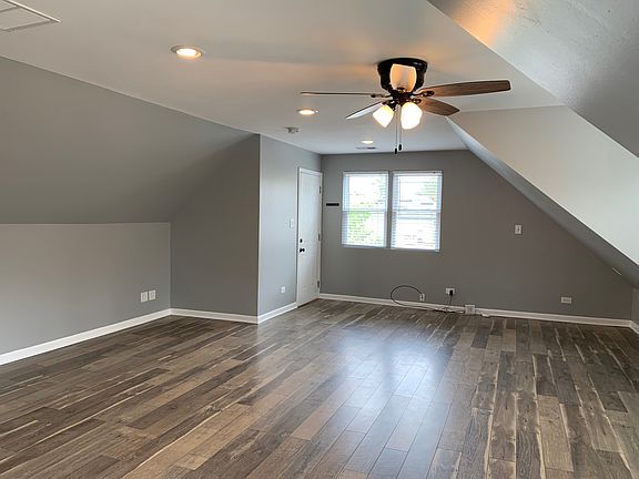 4th image of 2301 N Lockwood Ave #2
