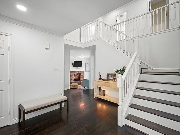 4th image of 2780 Cultus Ct