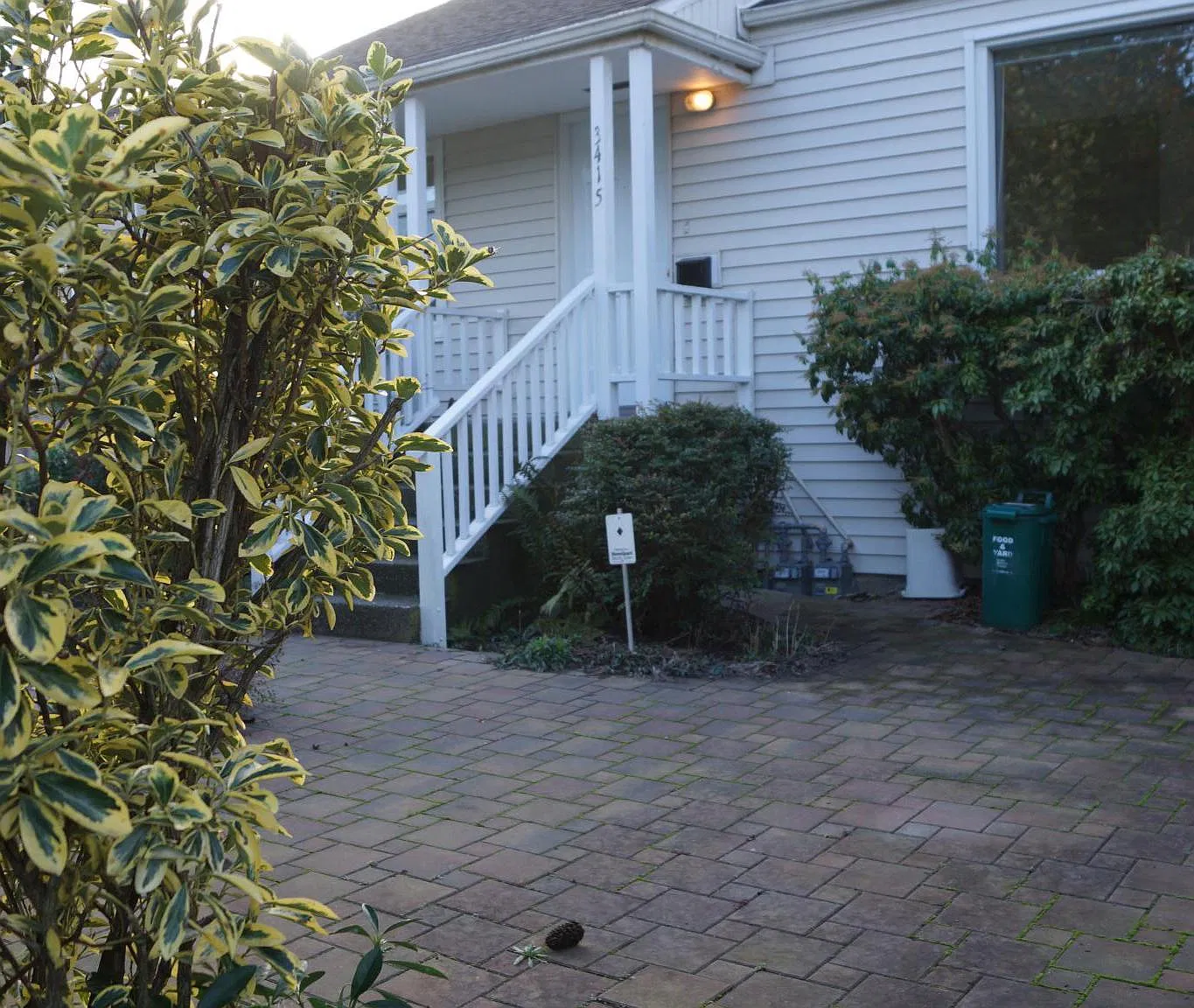2 bed, 1000 sqft, $2,495 — Photo 2