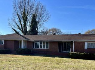 2721 Paoli St, Comer, GA 30629