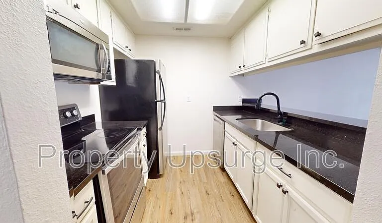 1250 Wurch Way #G — Photo 1